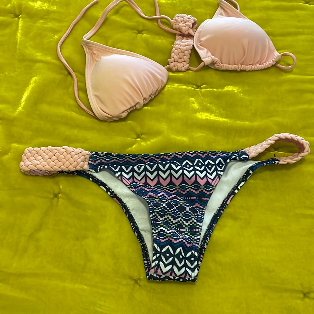 Bathing suit